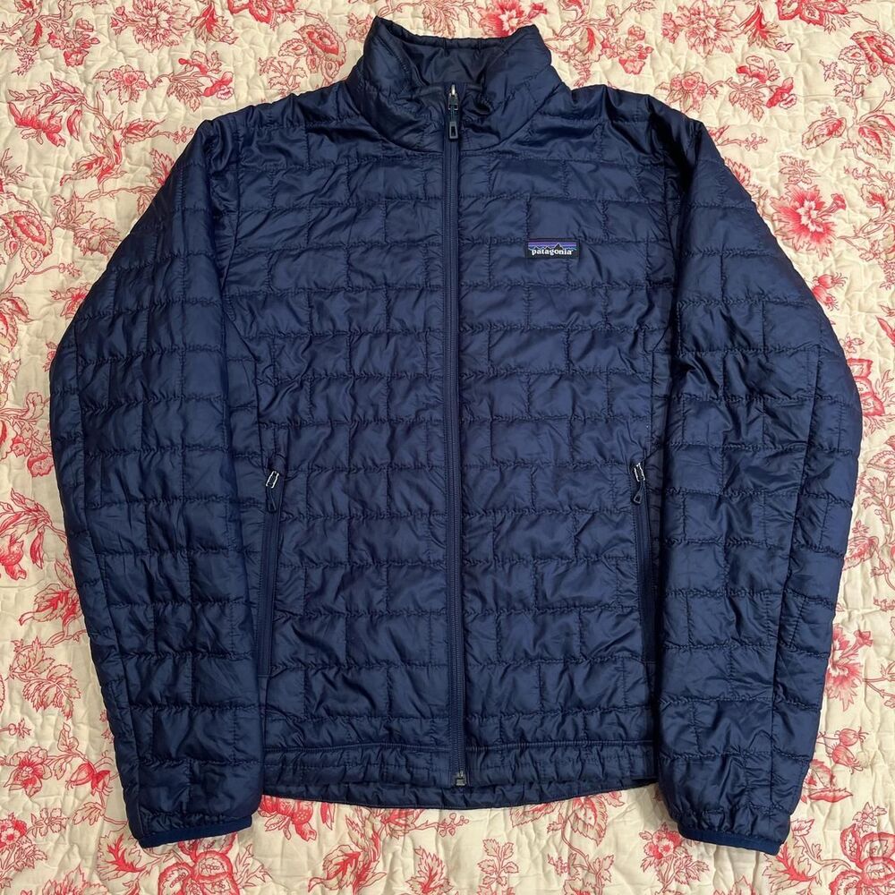 Patagonia Men's Navy and Blue Jacket
